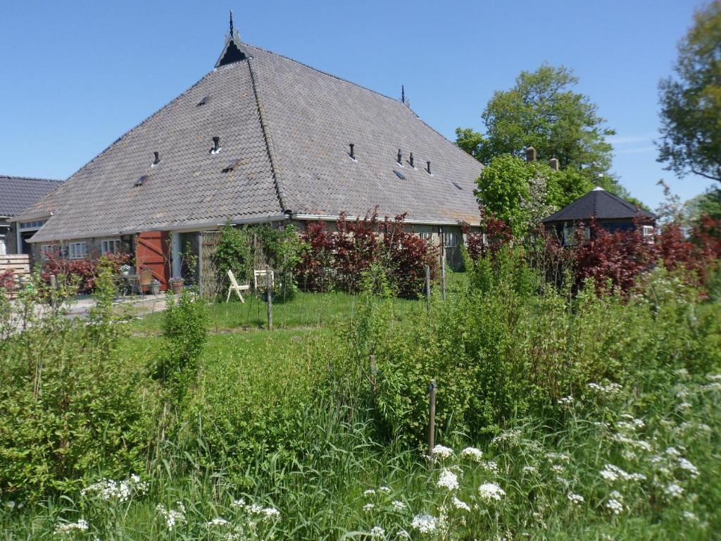 Bed And Breakfast Lutje Lollum Franeker Bagian luar foto