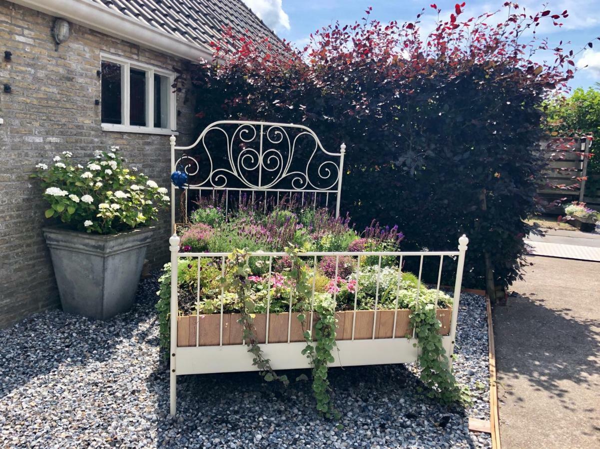 Bed And Breakfast Lutje Lollum Franeker Bagian luar foto